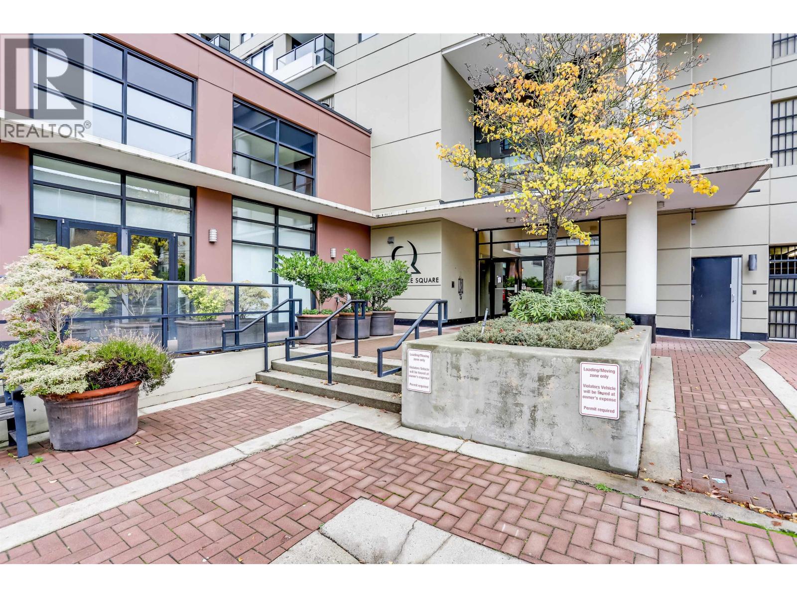 2004 1 Renaissance Square, New Westminster, British Columbia  V3M 0B6 - Photo 27 - R3125255