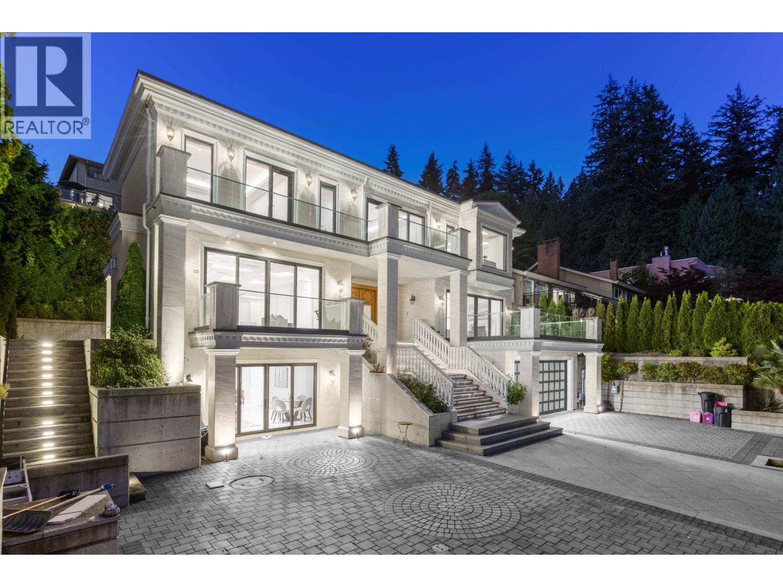 2185 WESTHILL WYND West Vancouver British Columbia Canada V7S2Z3 5