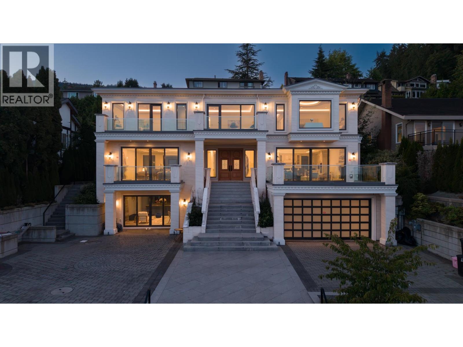2185 WESTHILL WYND West Vancouver British Columbia Canada V7S2Z3 4
