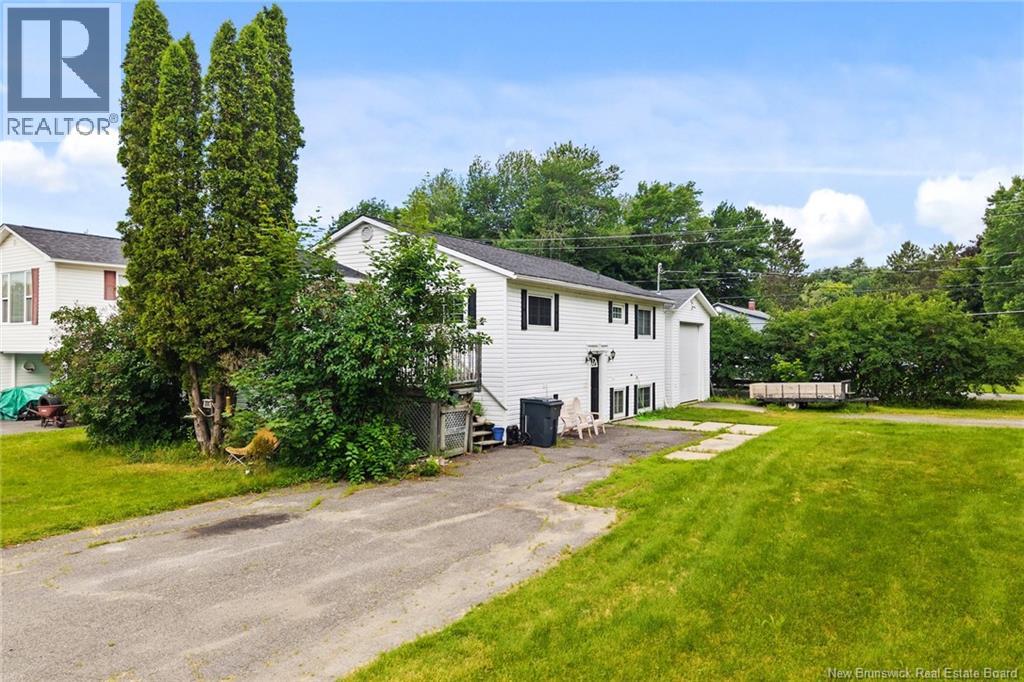 93 Burpee Street, Fredericton, New Brunswick  E3A 1M2 - Photo 25 - NB145383