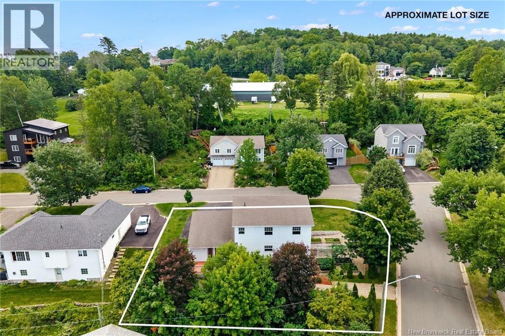 145 Coburn Court, Fredericton, New Brunswick  E3B 7A6 - Photo 3 - NB145379