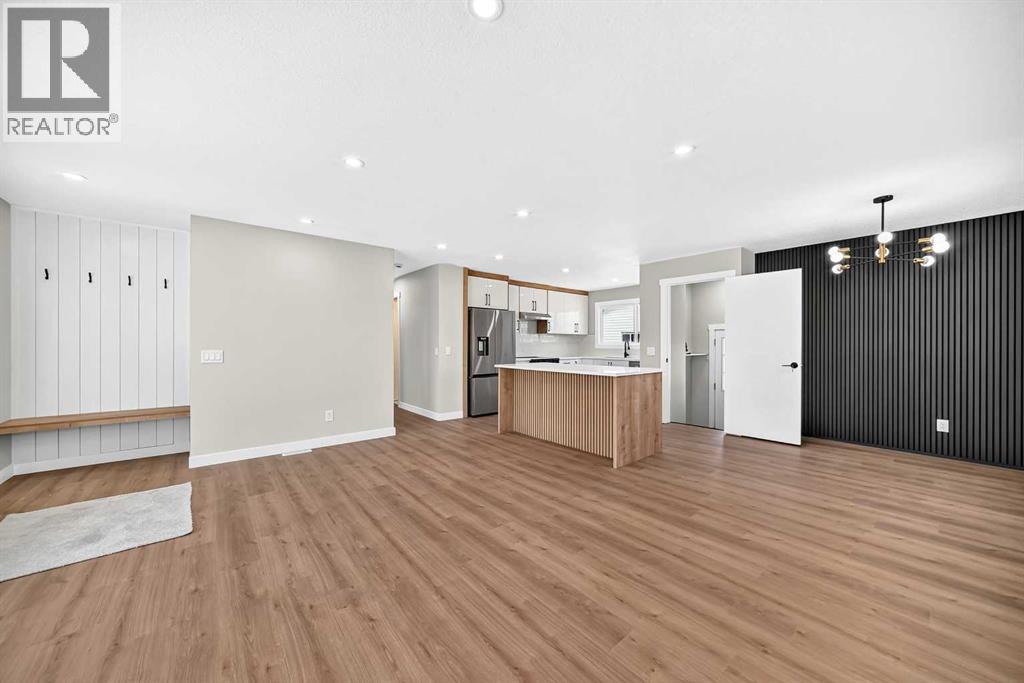 704 Malvern Drive NE, Calgary, Alberta  T2A 6B7 - Photo 13 - A2334398