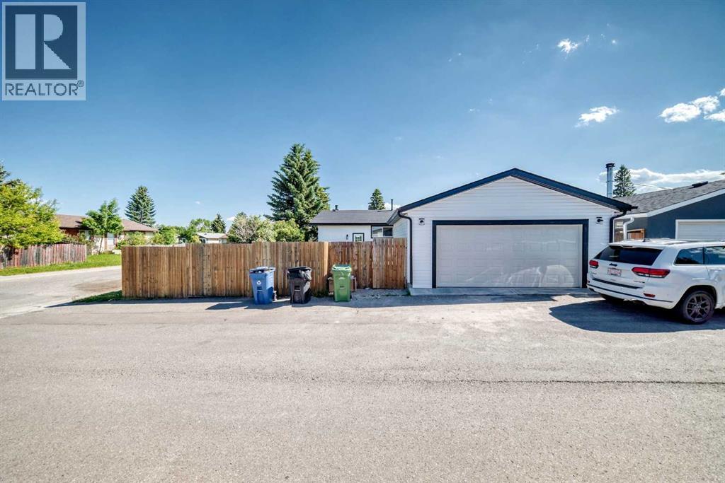 704 Malvern Drive NE, Calgary, Alberta  T2A 6B7 - Photo 46 - A2334398
