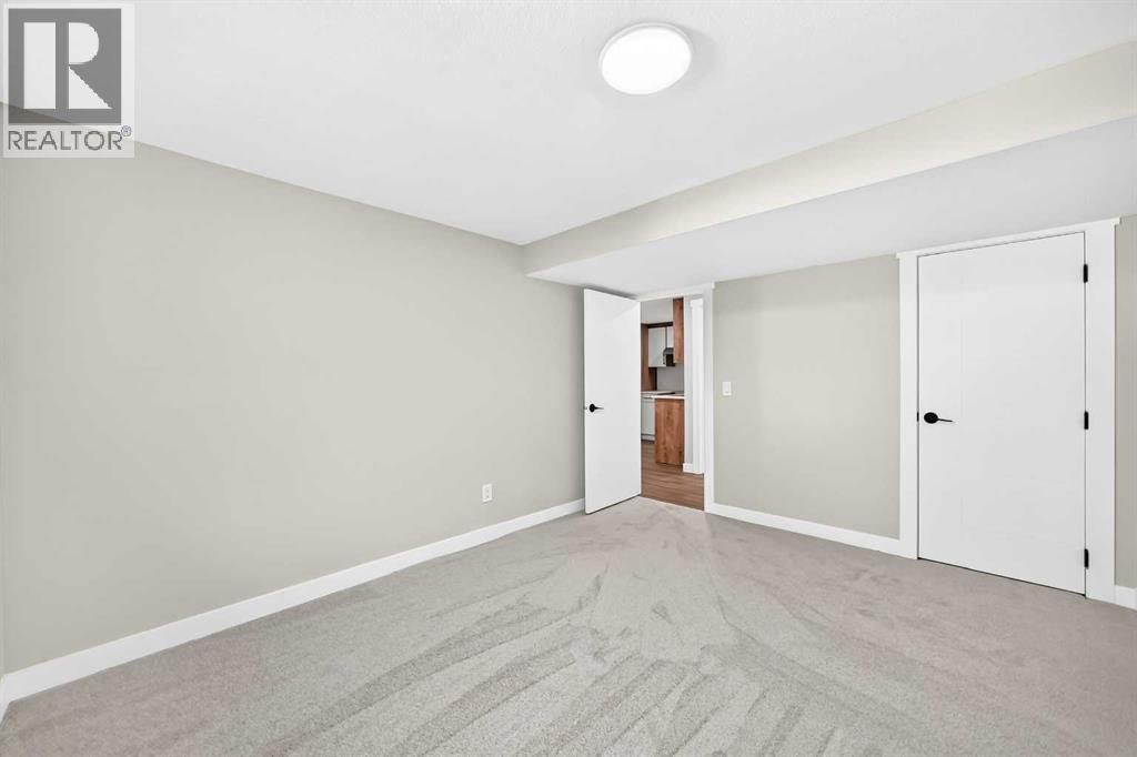 704 Malvern Drive NE, Calgary, Alberta  T2A 6B7 - Photo 38 - A2334398