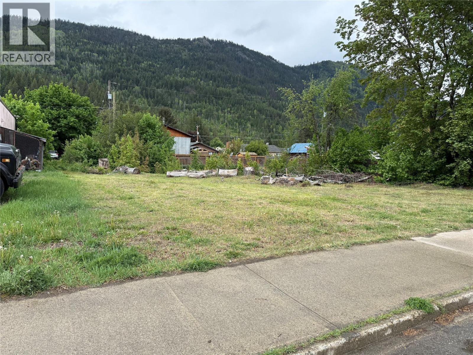 Lot A Sayward Avenue, Salmo, British Columbia