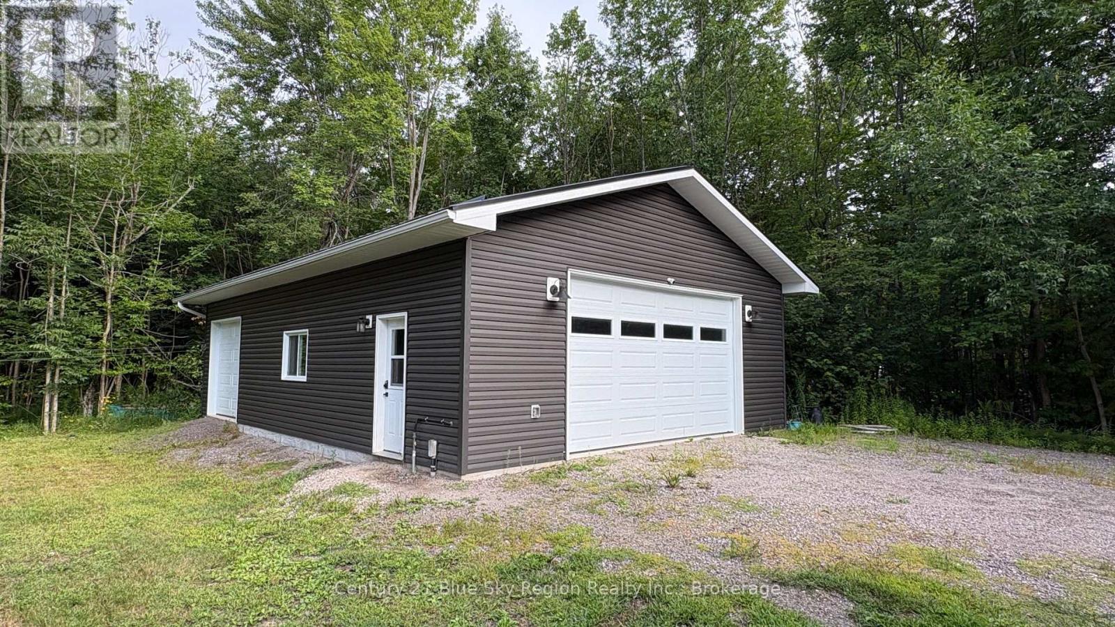 1662 Jocko Point Road W, North Bay, Ontario  P1B 8G5 - Photo 2 - X13640314