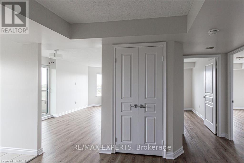 605 - 300 Ray Lawson Boulevard, Brampton, Ontario  L6Y 5H5 - Photo 3 - W13637536