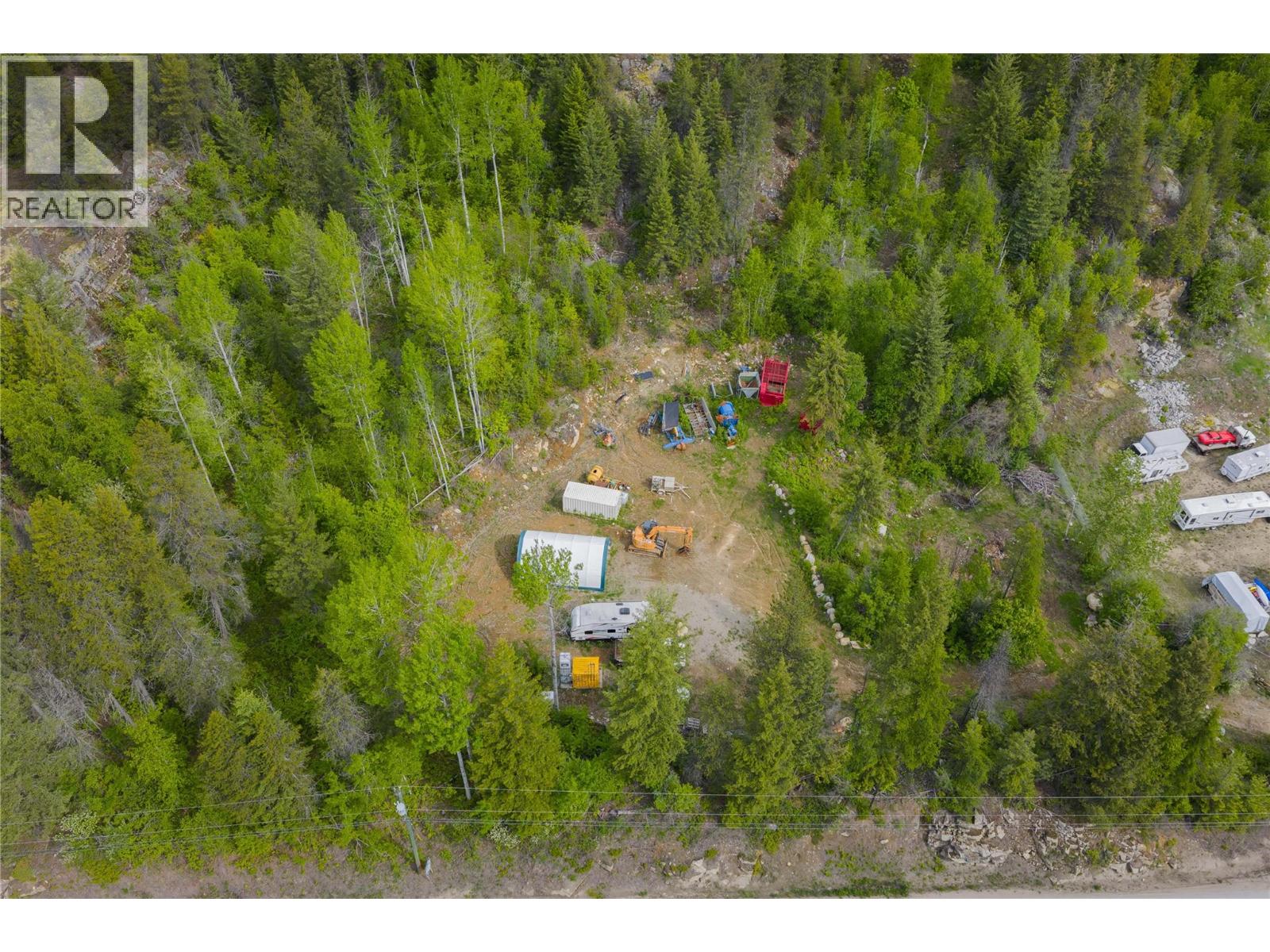1682 Circle Road, Castlegar, British Columbia V1N 4W1 - Photo 10 - 10396470