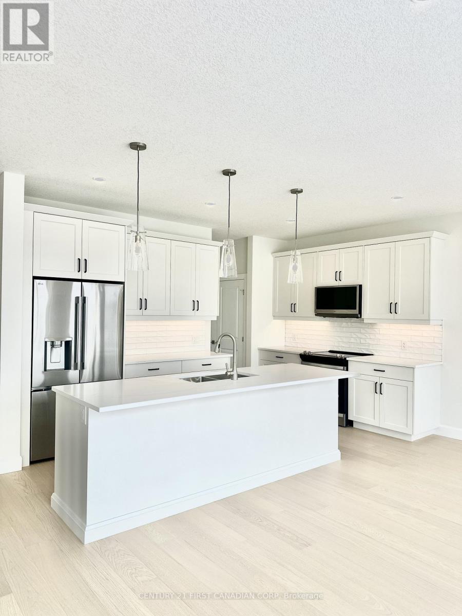 844 Gatestone Road Road, London South, Ontario  N6M 0L6 - Photo 12 - X12945362