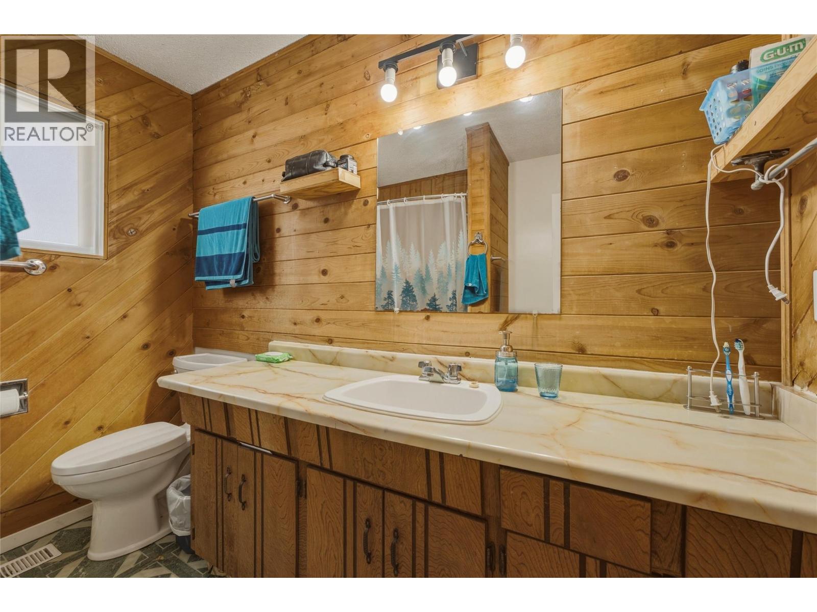 3343 Belaire Drive, Armstrong, British Columbia  V4Y 0K1 - Photo 14 - 10395567