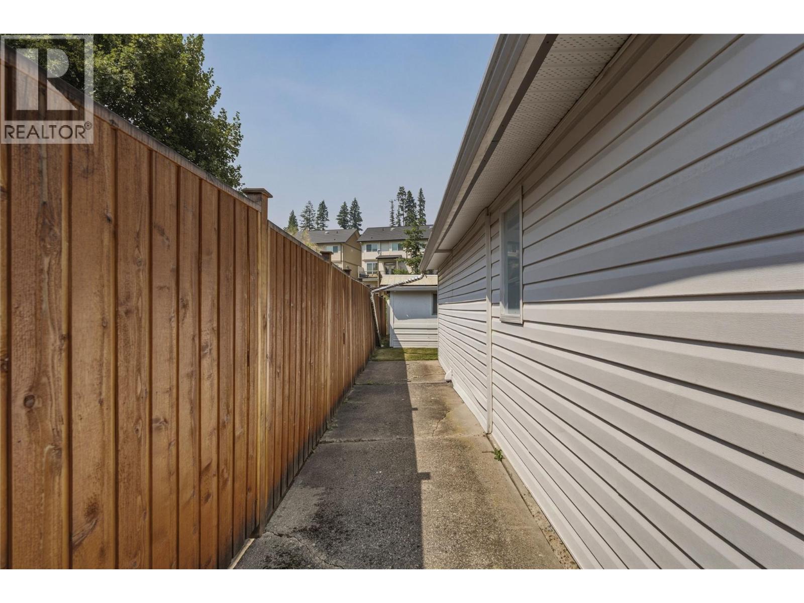 3343 Belaire Drive, Armstrong, British Columbia  V4Y 0K1 - Photo 26 - 10395567