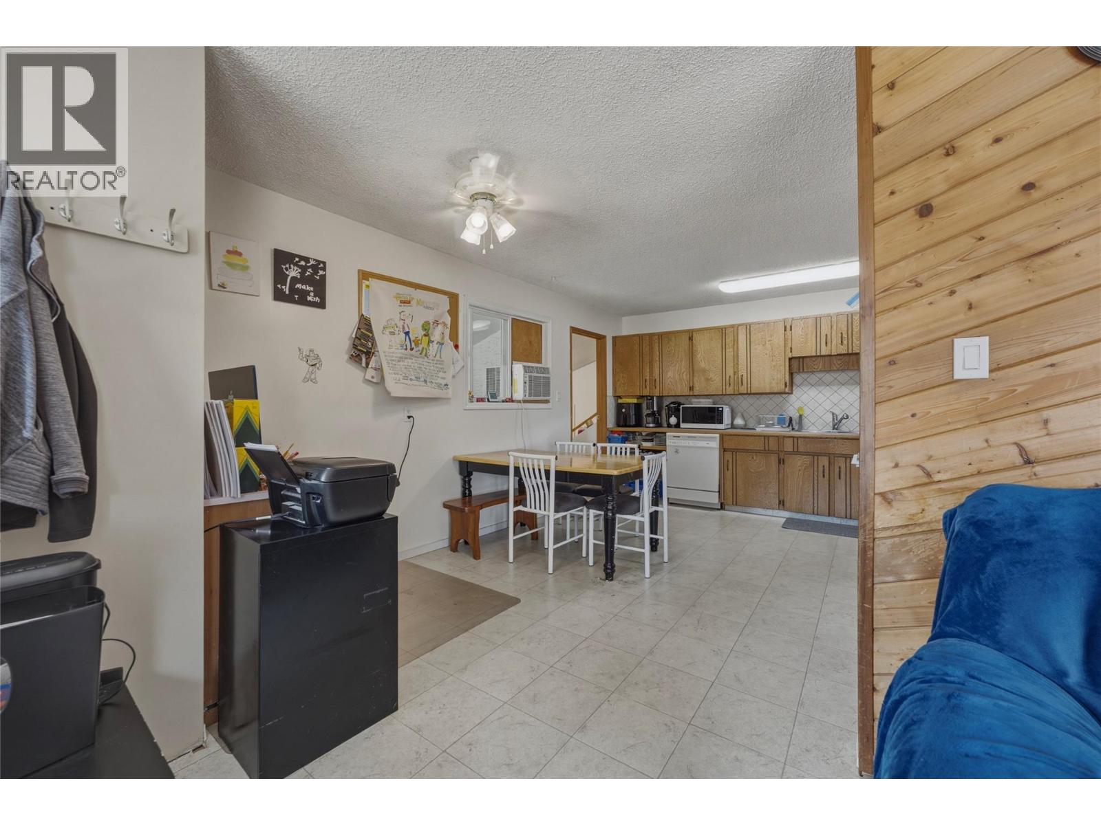 3343 Belaire Drive, Armstrong, British Columbia  V4Y 0K1 - Photo 9 - 10395567