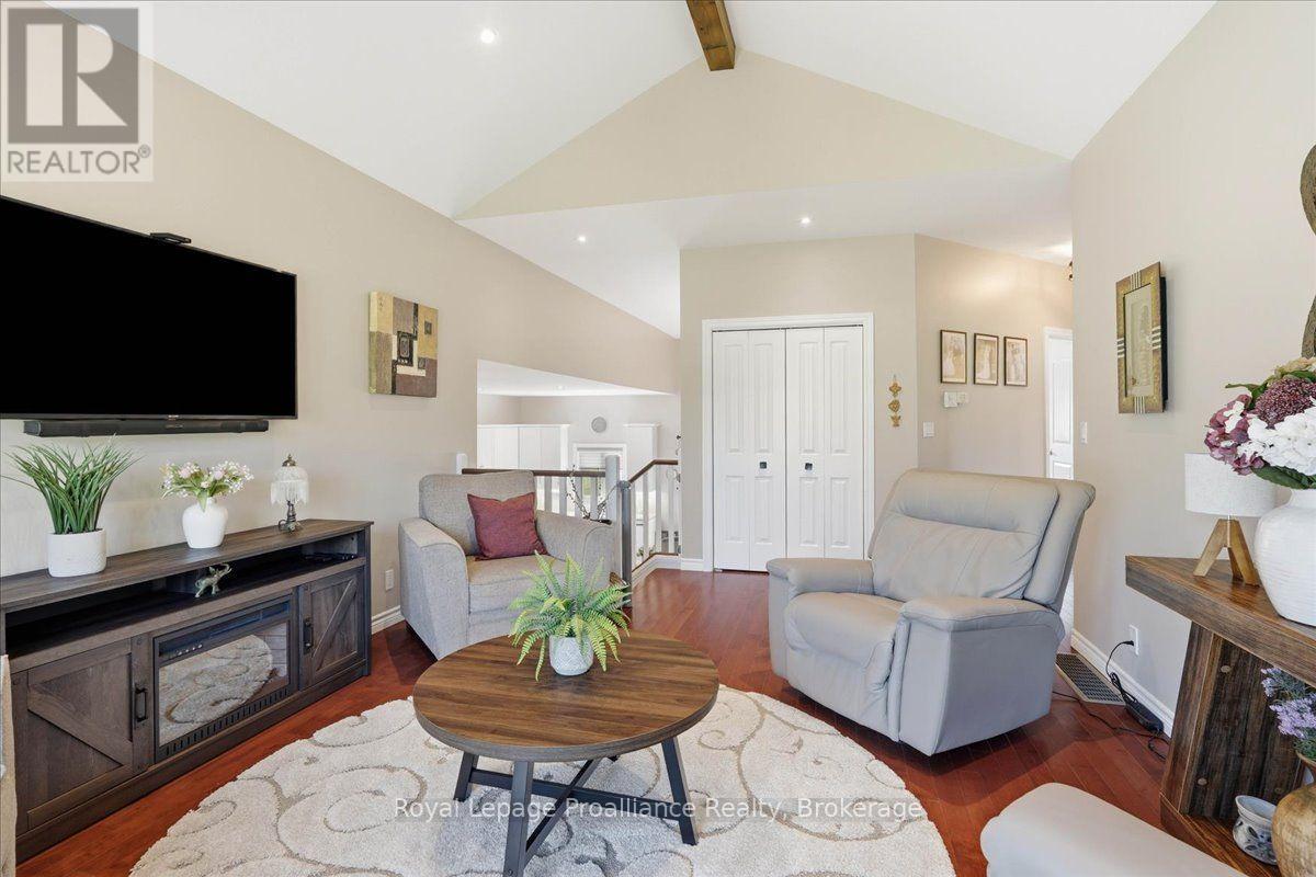 49 Rapids Road, Tweed, Ontario  K0K 3J0 - Photo 14 - X13640662