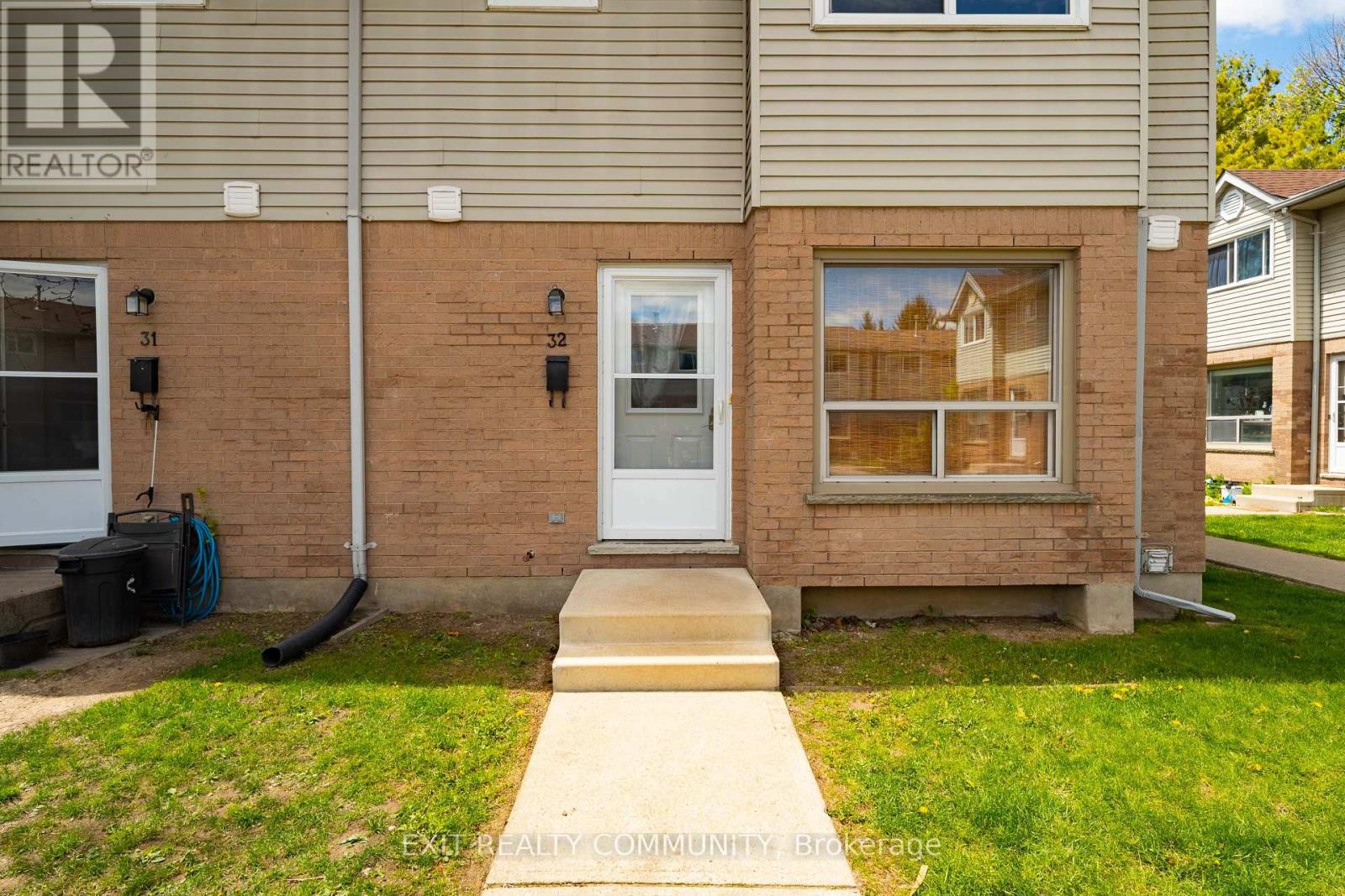 32 - 595 THIRD STREET, London East, Ontario