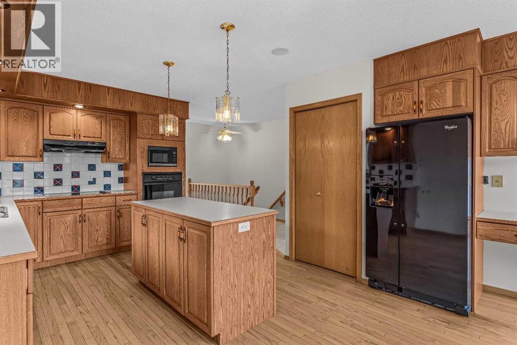 522 Grotto Road, Canmore, Alberta  T1W 1J2 - Photo 8 - A2333200
