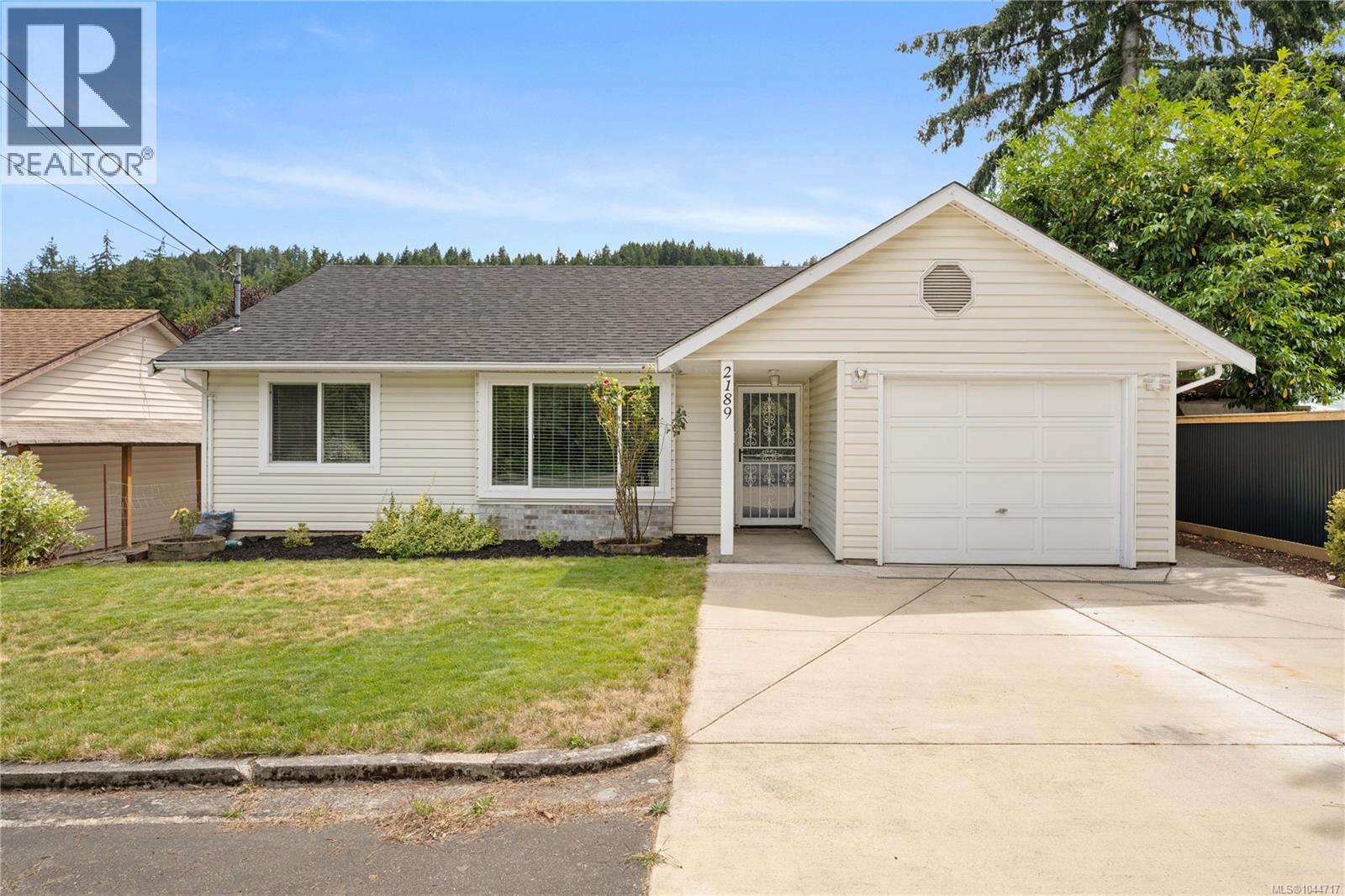 2189 Jingle Pot Rd, Nanaimo, British Columbia  V9R 6J2 - Photo 2 - 1044717