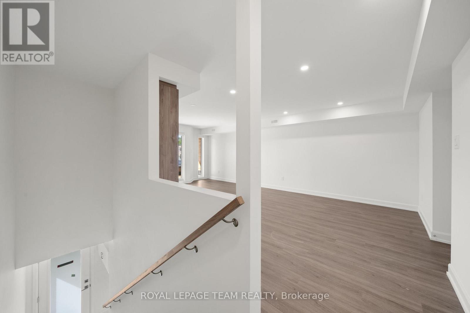 Upper - 1231 Shillington Avenue, Ottawa, Ontario  K1Z 7Z9 - Photo 5 - X13640574