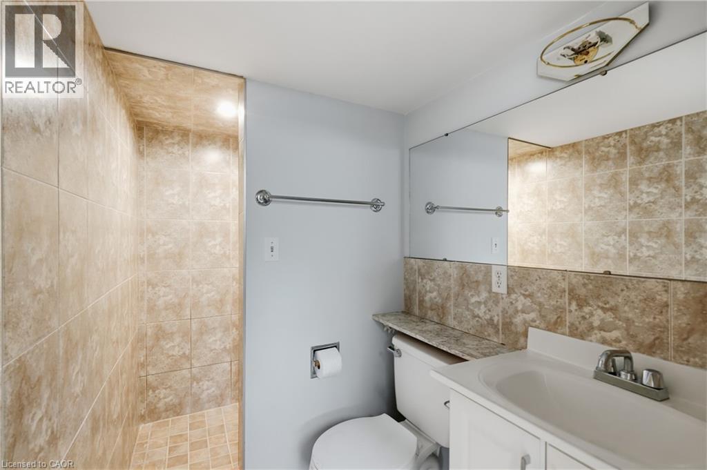 104 Nash Road S, Hamilton, Ontario  L8K 4J7 - Photo 16 - 40850942
