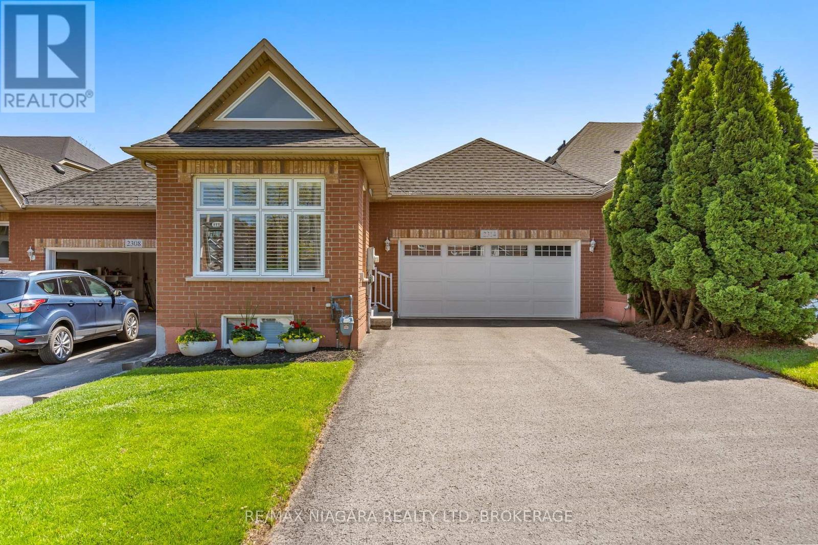 2314 Stonehaven Avenue, Niagara Falls, Ontario  L2J 4K1 - Photo 2 - X13640576