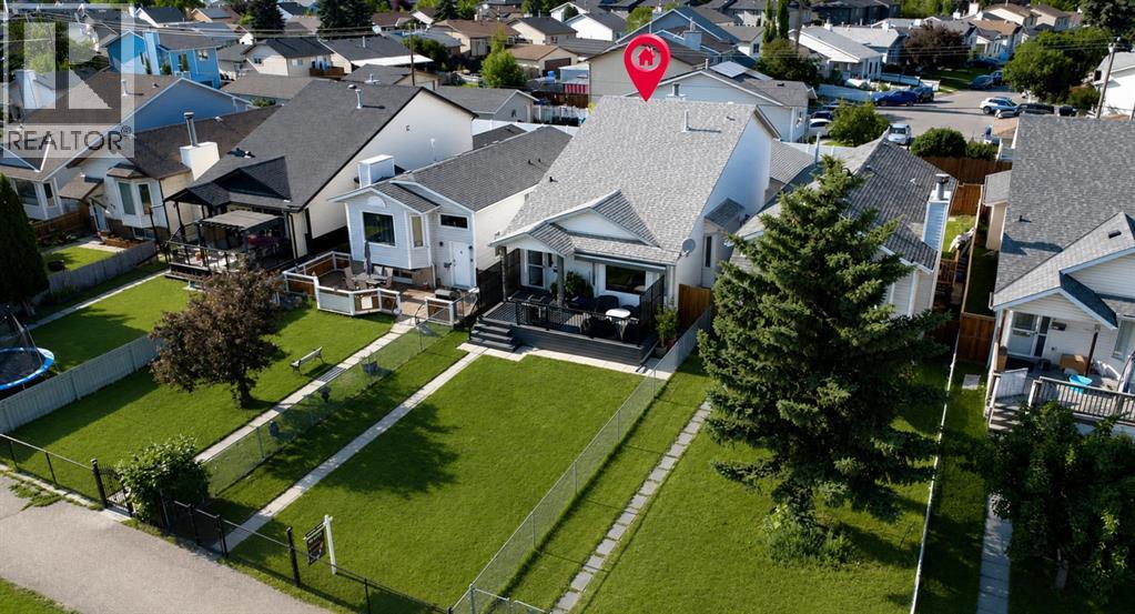 8 Erin Meadow Way SE, Calgary, Alberta