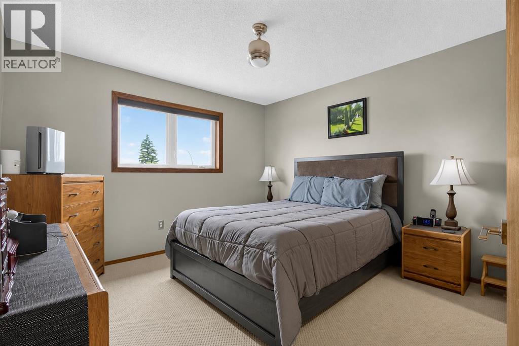 8 Erin Meadow Way SE, Calgary, Alberta  T2B 3A2 - Photo 28 - A2329510