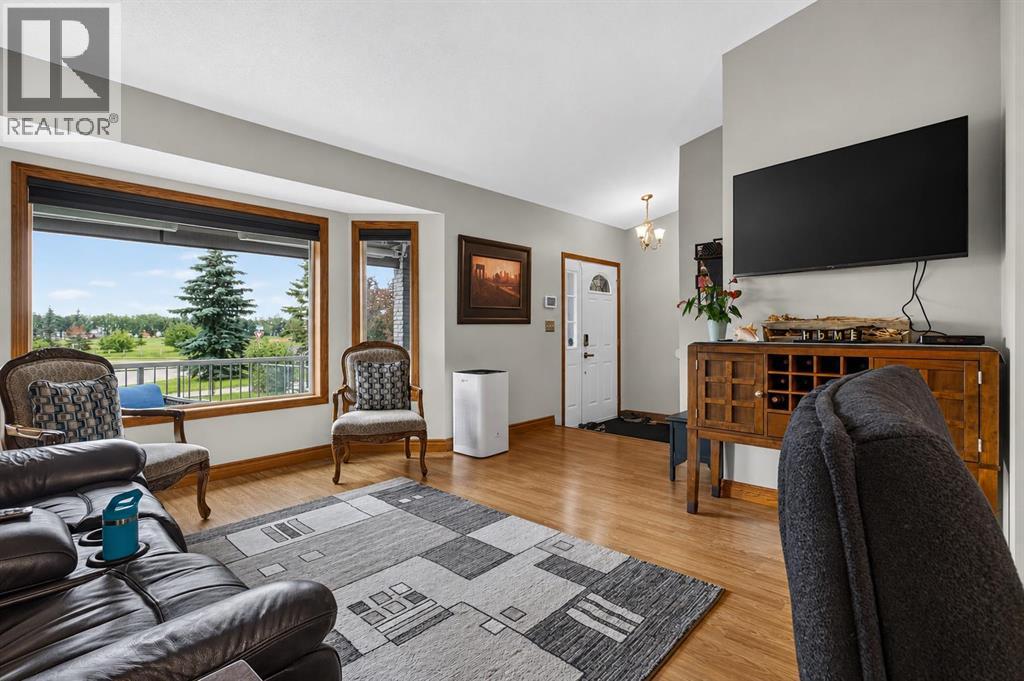 8 Erin Meadow Way SE, Calgary, Alberta  T2B 3A2 - Photo 8 - A2329510