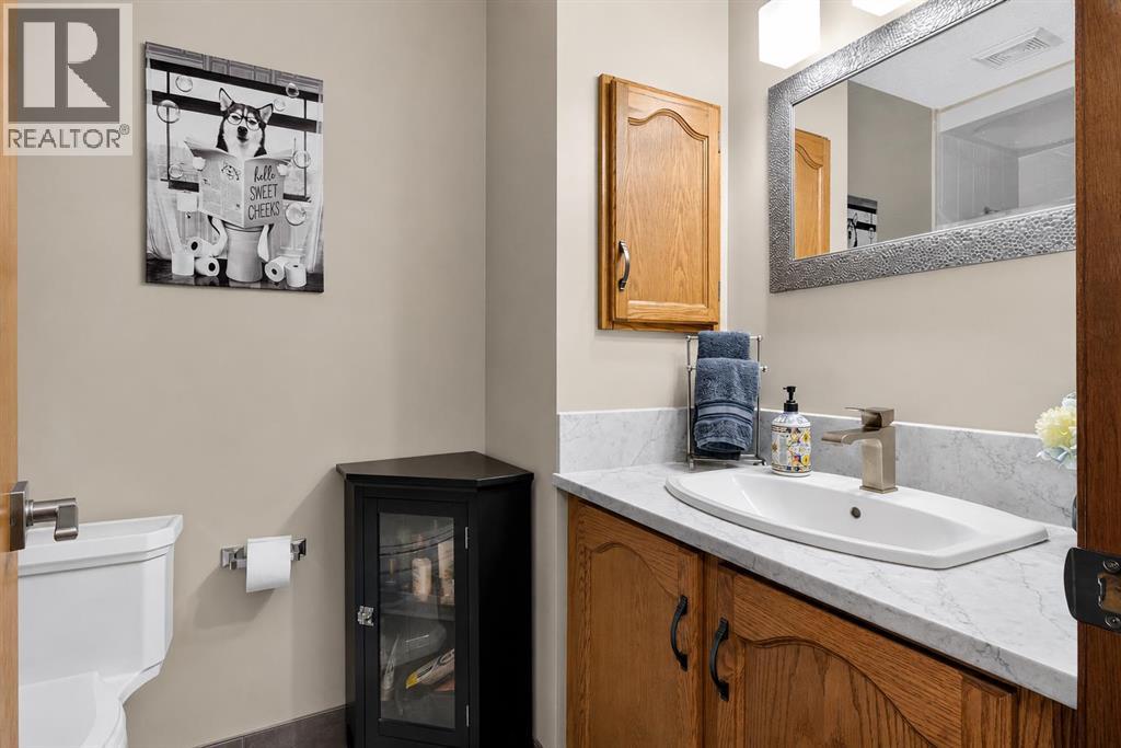 8 Erin Meadow Way SE, Calgary, Alberta  T2B 3A2 - Photo 22 - A2329510