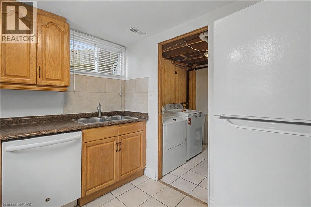 179 Wendover Drive Unit# Lower Unit, Hamilton, Ontario  L9C 5X6 - Photo 11 - 40852176