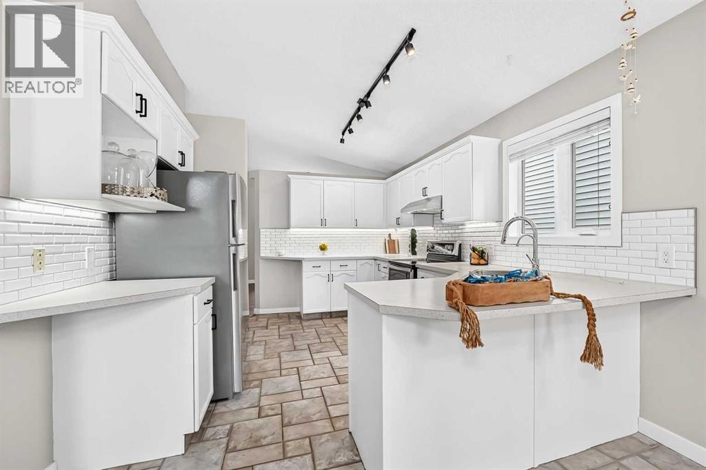 3569 Douglas Woods Heights SE, Calgary, Alberta T2Z 2G3 - Photo 19 - A2330585