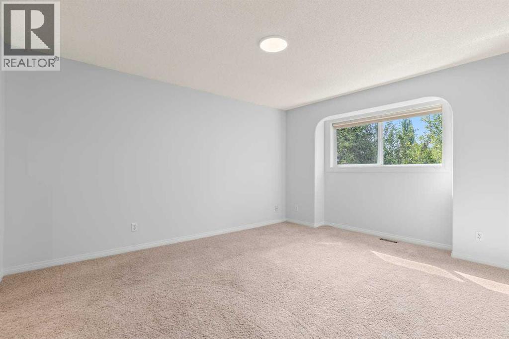 162 Millbank Hill SW, Calgary, Alberta  T2Y 2Z2 - Photo 11 - A2332303