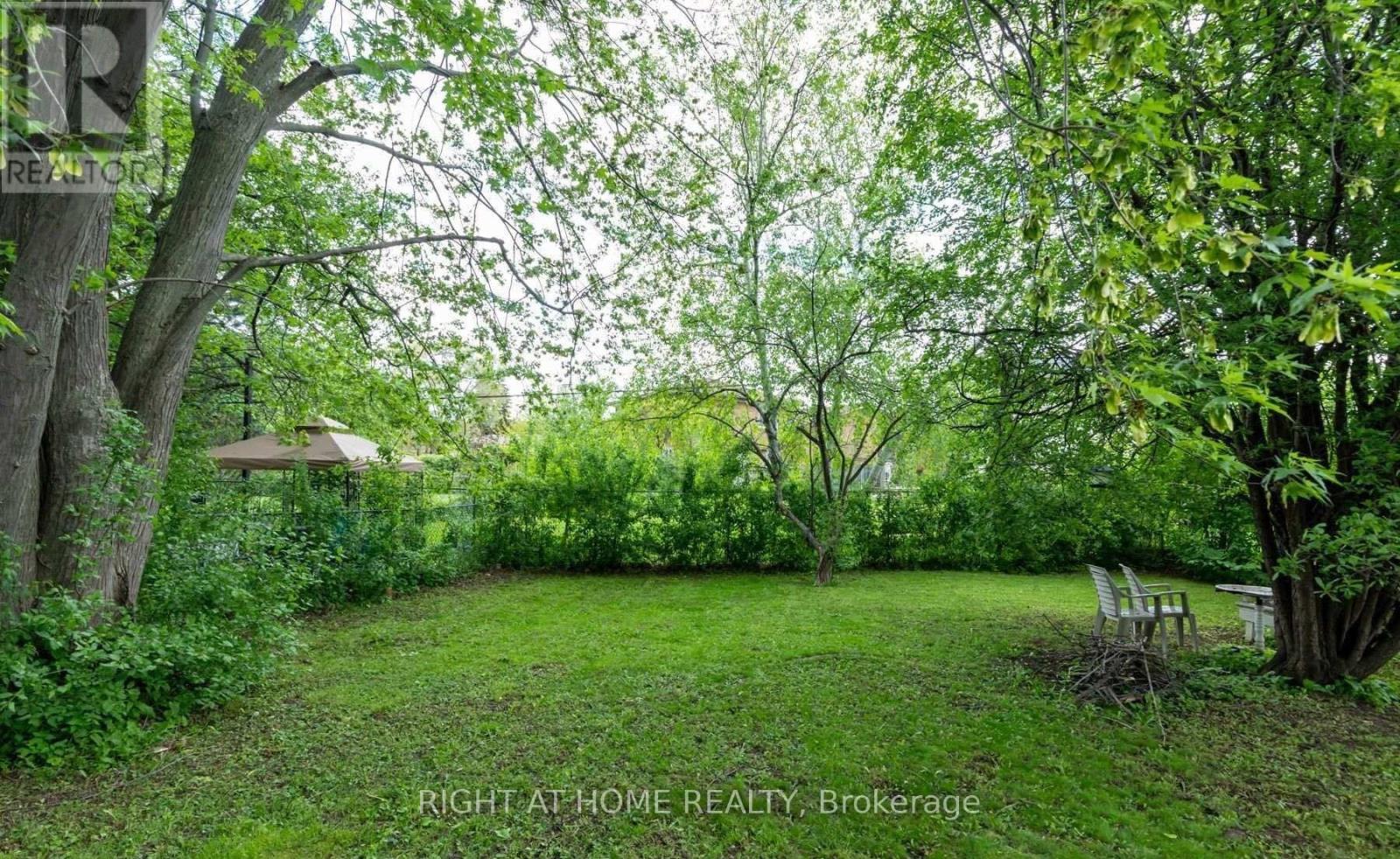 484 Drewry Avenue, Toronto, Ontario  M2R 2K8 - Photo 5 - C13640538