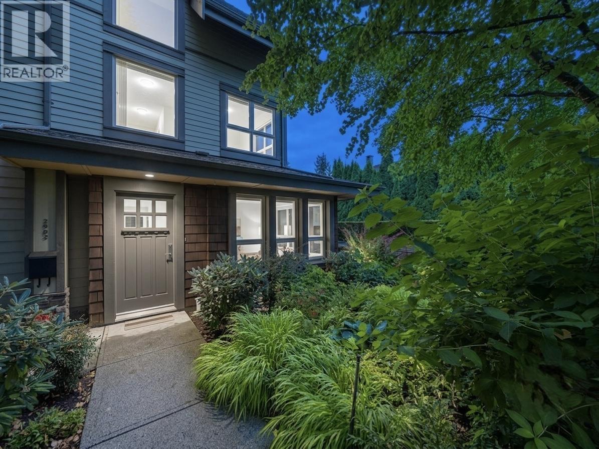 2982 Chesterfield Avenue, North Vancouver, British Columbia  V7N 3M6 - Photo 1 - R3152786
