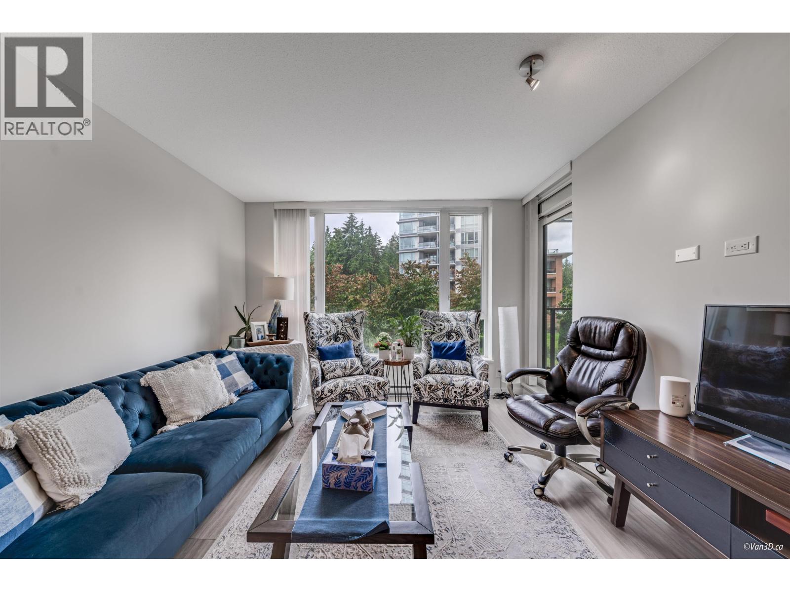 304 3100 Windsor Gate, Coquitlam, British Columbia  V3B 0P3 - Photo 4 - R3152787