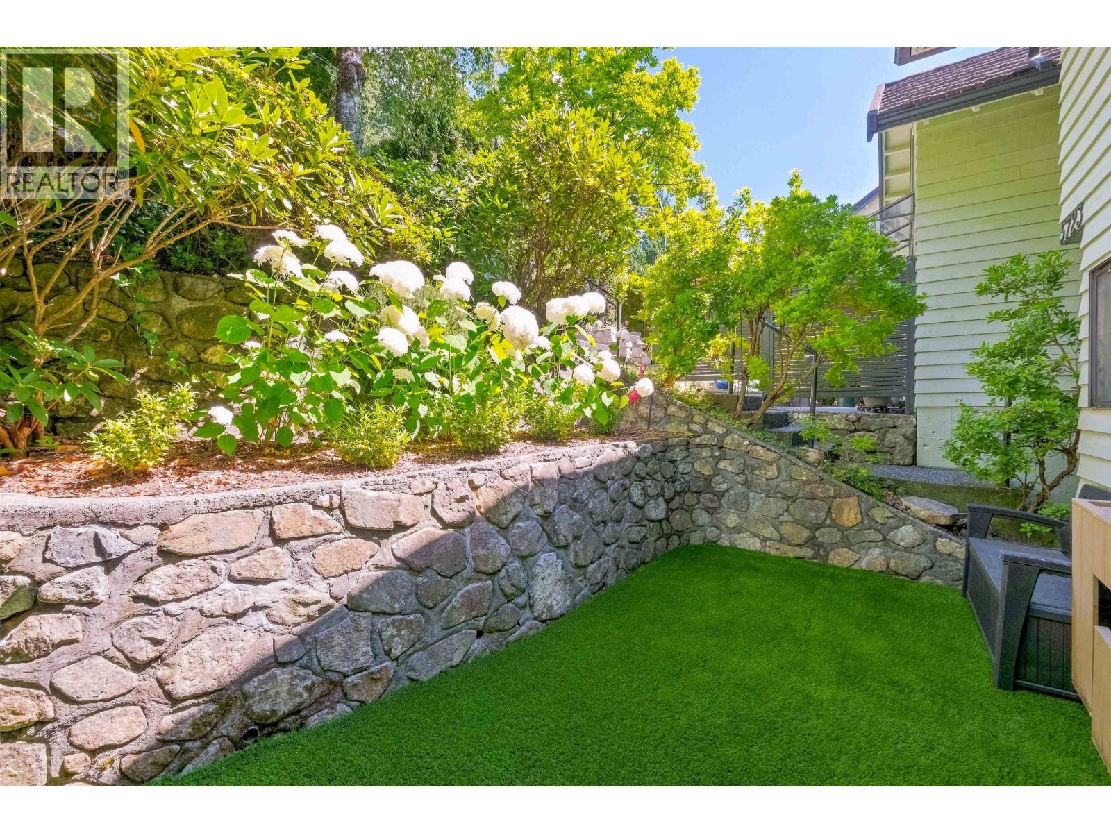 5723 Owl Court, North Vancouver, British Columbia  V7R 4V1 - Photo 34 - R3152789