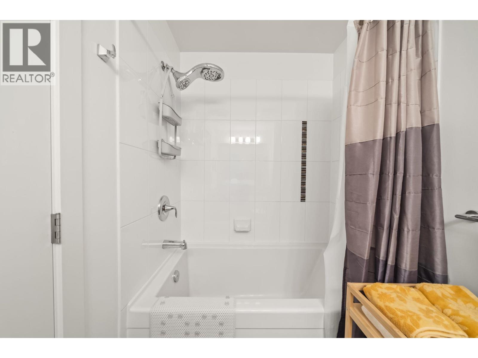 405 2950 Panorama Drive, Coquitlam, British Columbia  V3E 0C9 - Photo 16 - R3152799