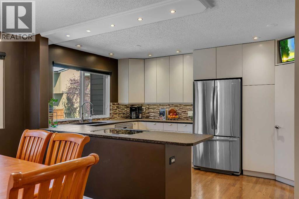 205, 3131 63 Avenue SW, Calgary, Alberta  T3E 6N4 - Photo 9 - A2334744