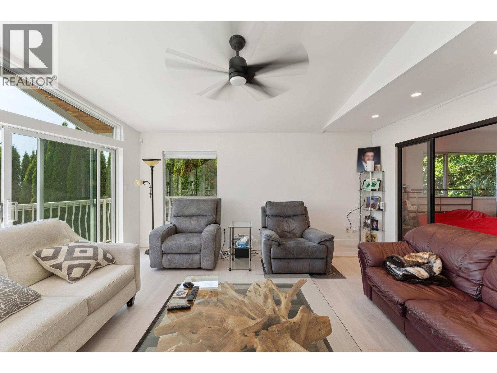 1725 Rosebery Avenue, West Vancouver, British Columbia V7V 2Z5 - Photo 7 - R3152764