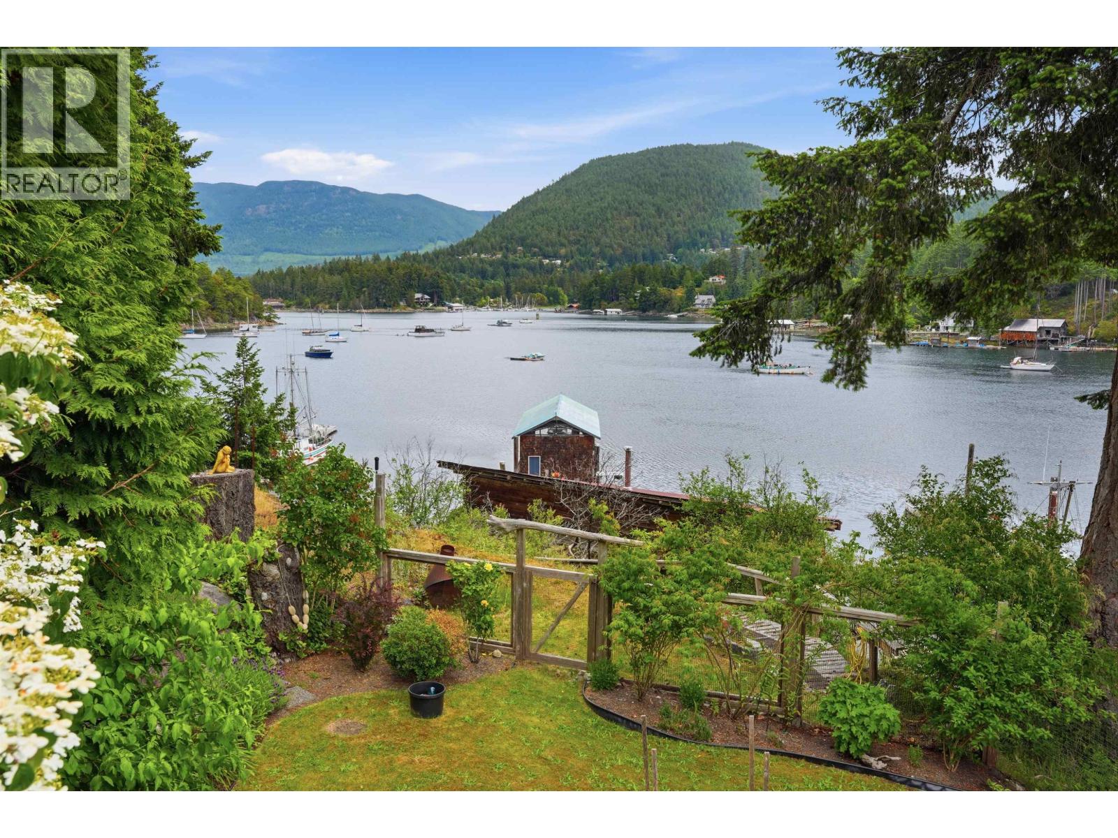 4371 Francis Peninsula Road, Madeira Park, British Columbia  V0N 2H1 - Photo 1 - R3152779