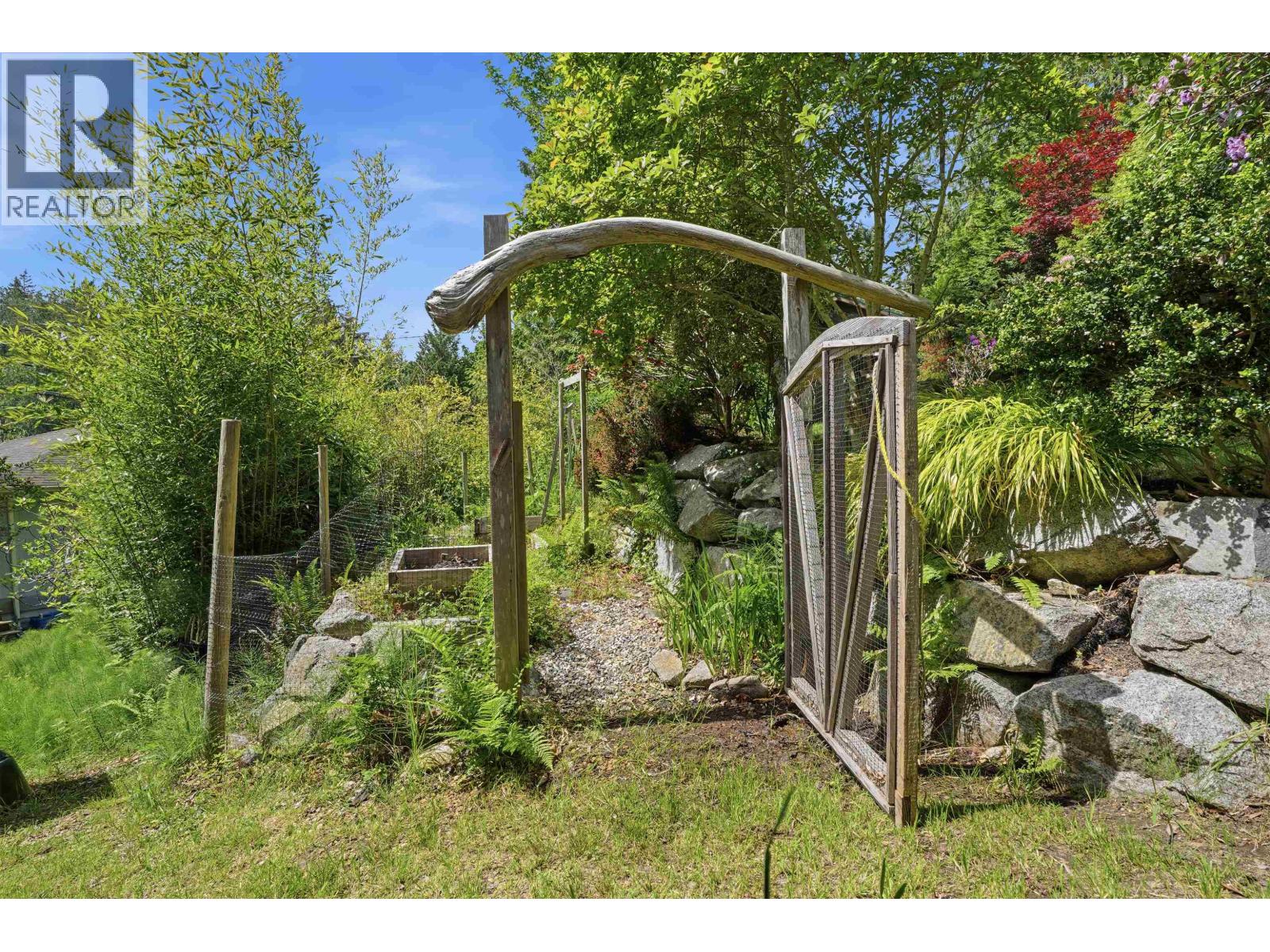 4371 Francis Peninsula Road, Madeira Park, British Columbia  V0N 2H1 - Photo 21 - R3152779