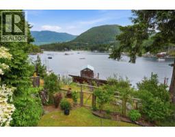 4371 FRANCIS PENINSULA ROAD, Madeira Park, British Columbia