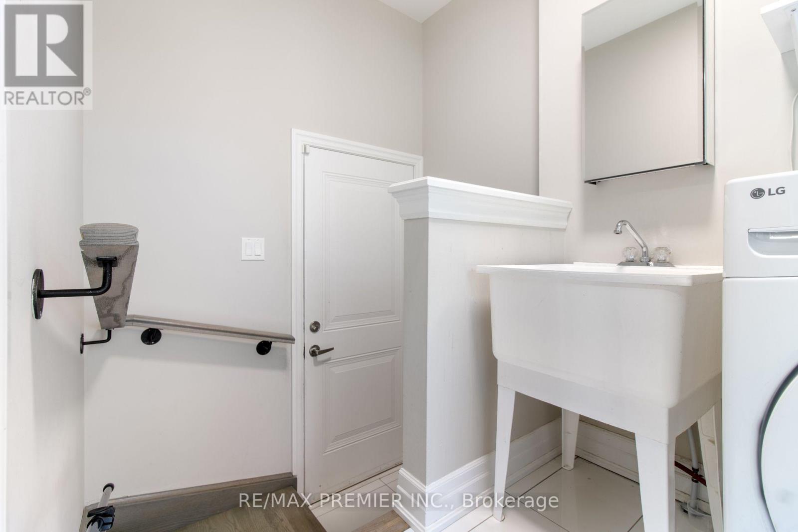 2 Gaddi Way, Vaughan, Ontario  L4L 2S2 - Photo 10 - N13640664