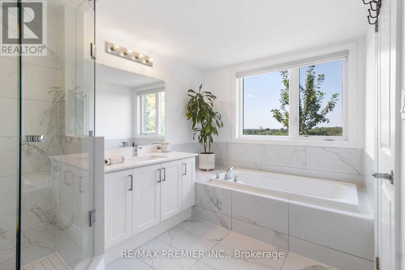 2 Gaddi Way, Vaughan, Ontario  L4L 2S2 - Photo 34 - N13640664