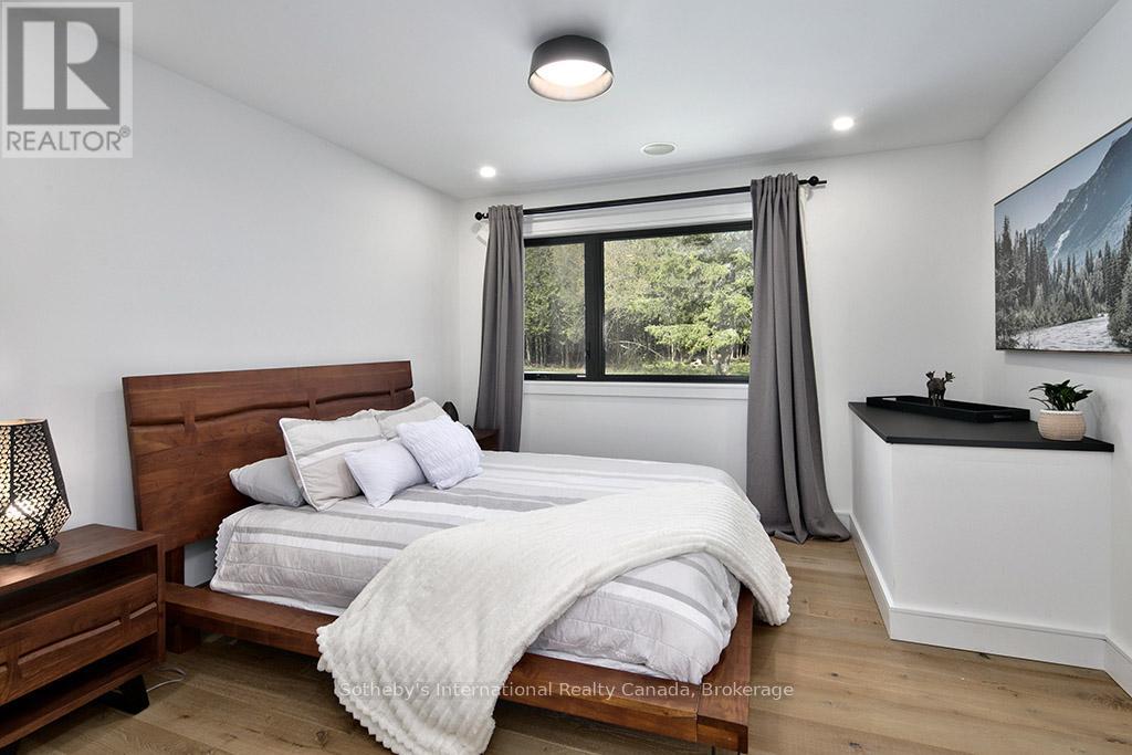 31 Slalom Gate Road, Collingwood, Ontario  L9Y 5A9 - Photo 36 - S13640614
