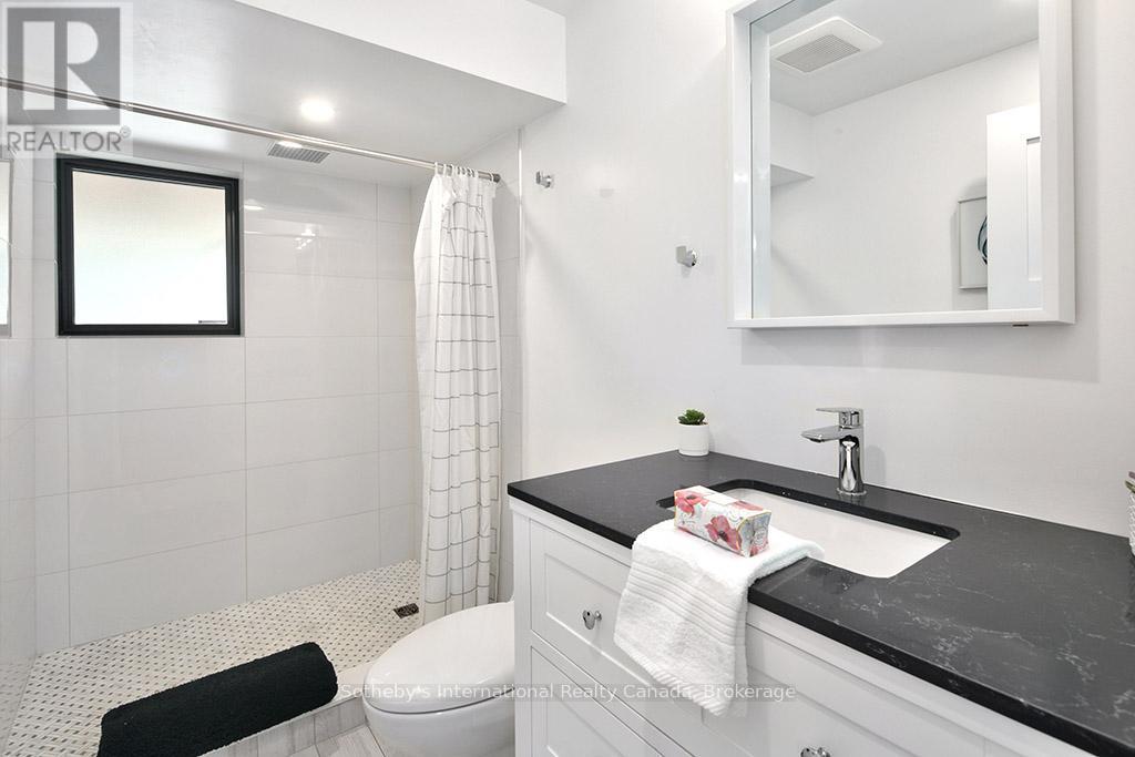 31 Slalom Gate Road, Collingwood, Ontario  L9Y 5A9 - Photo 46 - S13640614