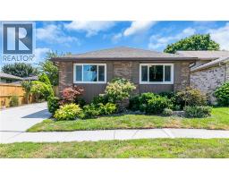 12 EARL Drive, Chatham, Ontario