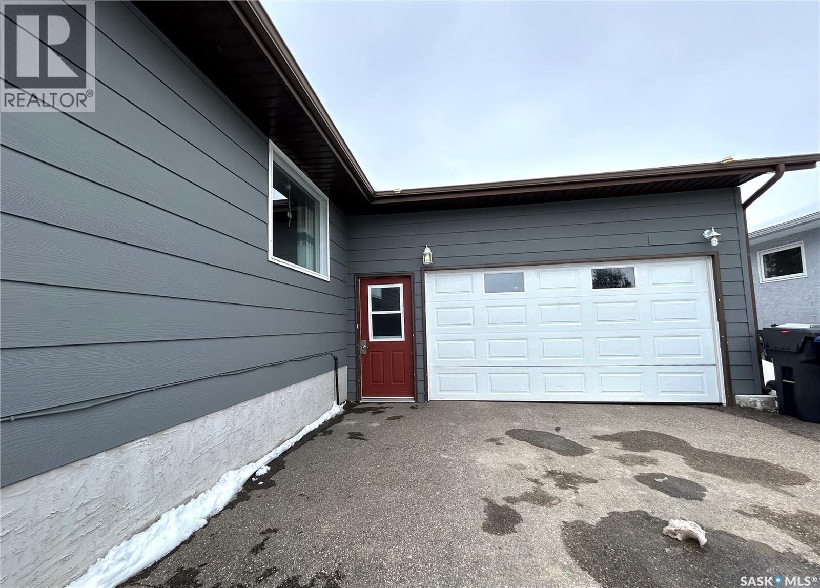 404 5th Street N, Nipawin, Saskatchewan  S0E 1E0 - Photo 4 - SK034645