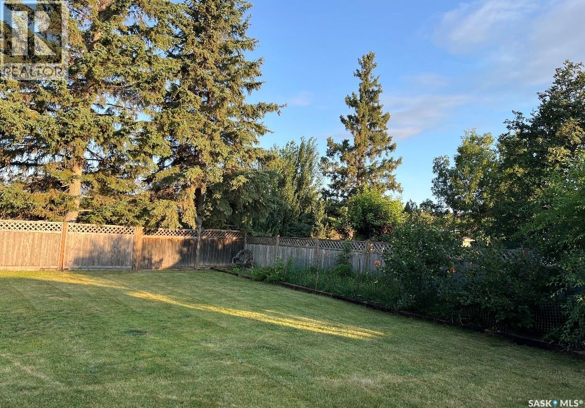 404 5th Street N, Nipawin, Saskatchewan  S0E 1E0 - Photo 47 - SK034645