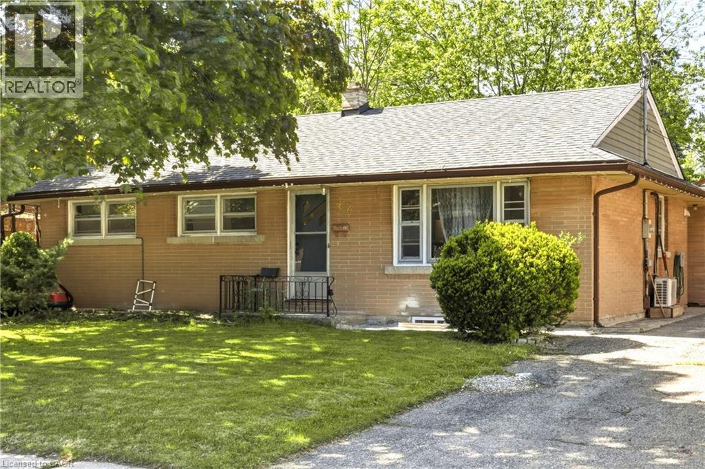 32 Close Avenue, Cambridge, Ontario  N1R 2R6 - Photo 2 - 40834910