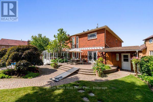 3 Stonegate Drive, Brampton, Ontario  L6Z 3L7 - Photo 11 - W13640554