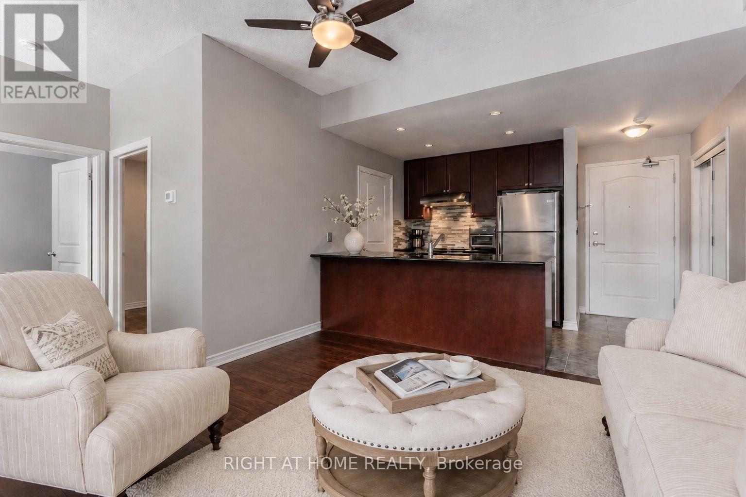 205 - 5327 Upper Middle Road, Burlington, Ontario L7L 0E9 - Photo 3 - W13640650